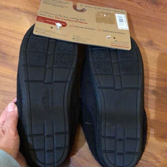 NWT Dear foam, buffalo plaid slippers, size large, 9/10 women’s memory foam - Picture 3 of 4